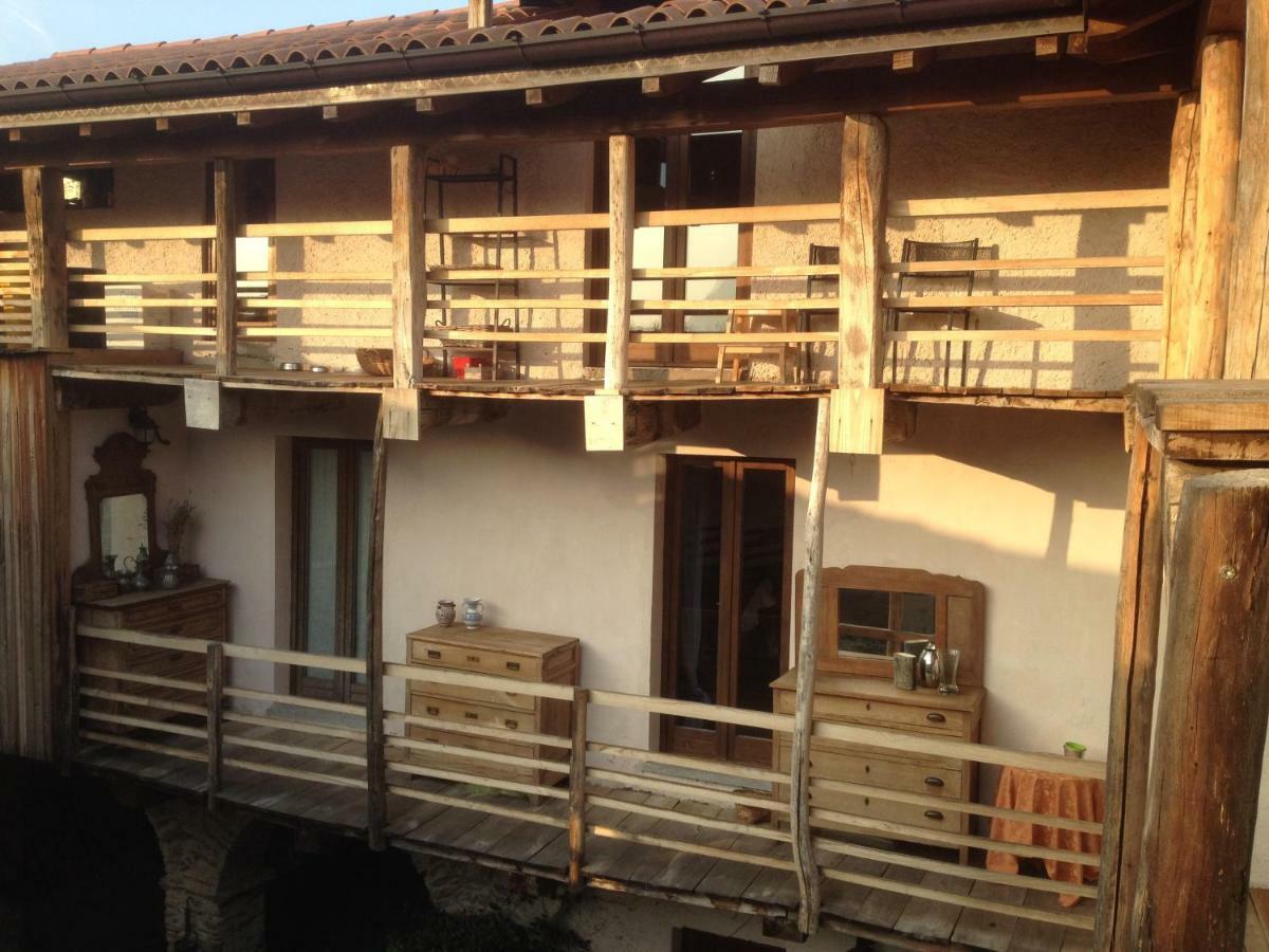 La Tana Del Ghiro Bed and Breakfast Porto Valtravaglia Exteriör bild